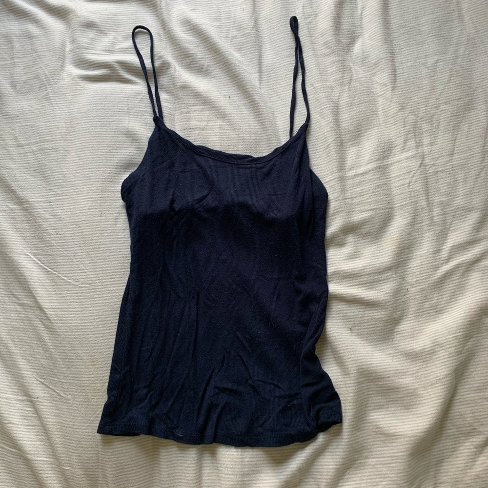 blue tank top !